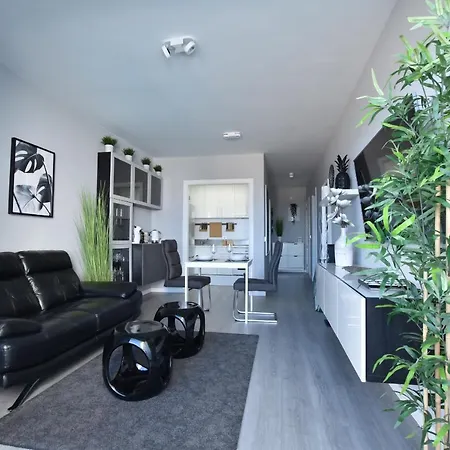 Apartment Holyhome Beach *