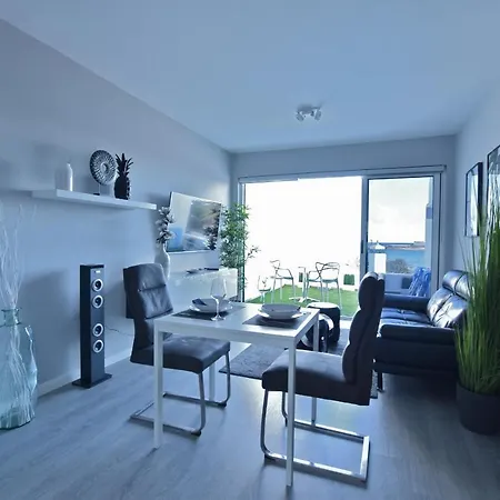 Holyhome Beach Apartment
